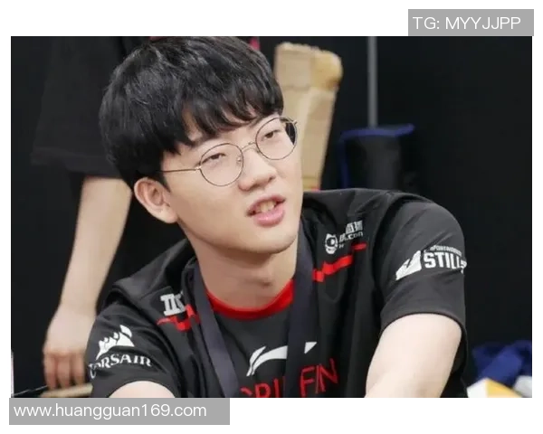 ViperADC的职业生涯与成长轨迹解析：从青训到顶级ADC选手的蜕变之路