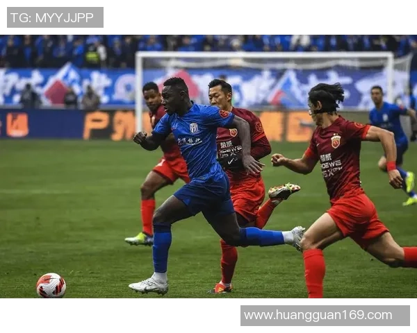 上海滩德比再燃激情海港申花巅峰对决谁能称霸申城绿茵 上海滩德比再燃激情海港申花巅峰对决谁能称霸申城绿茵