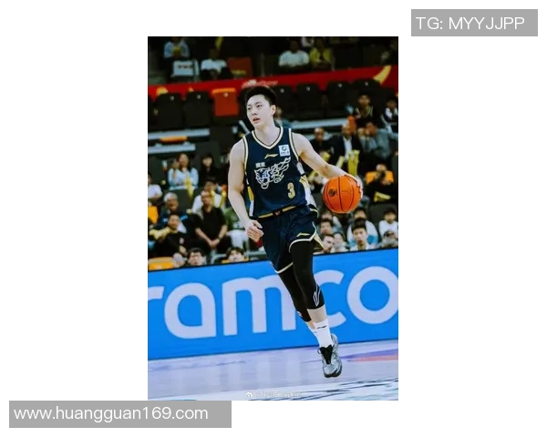 胡明轩率队再创辉煌展现国篮新风貌激励青年奋勇拼搏追梦前行